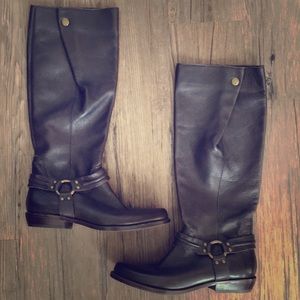 Leather boots